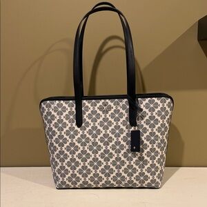 Kate Spade Flower Large Tote in black multi